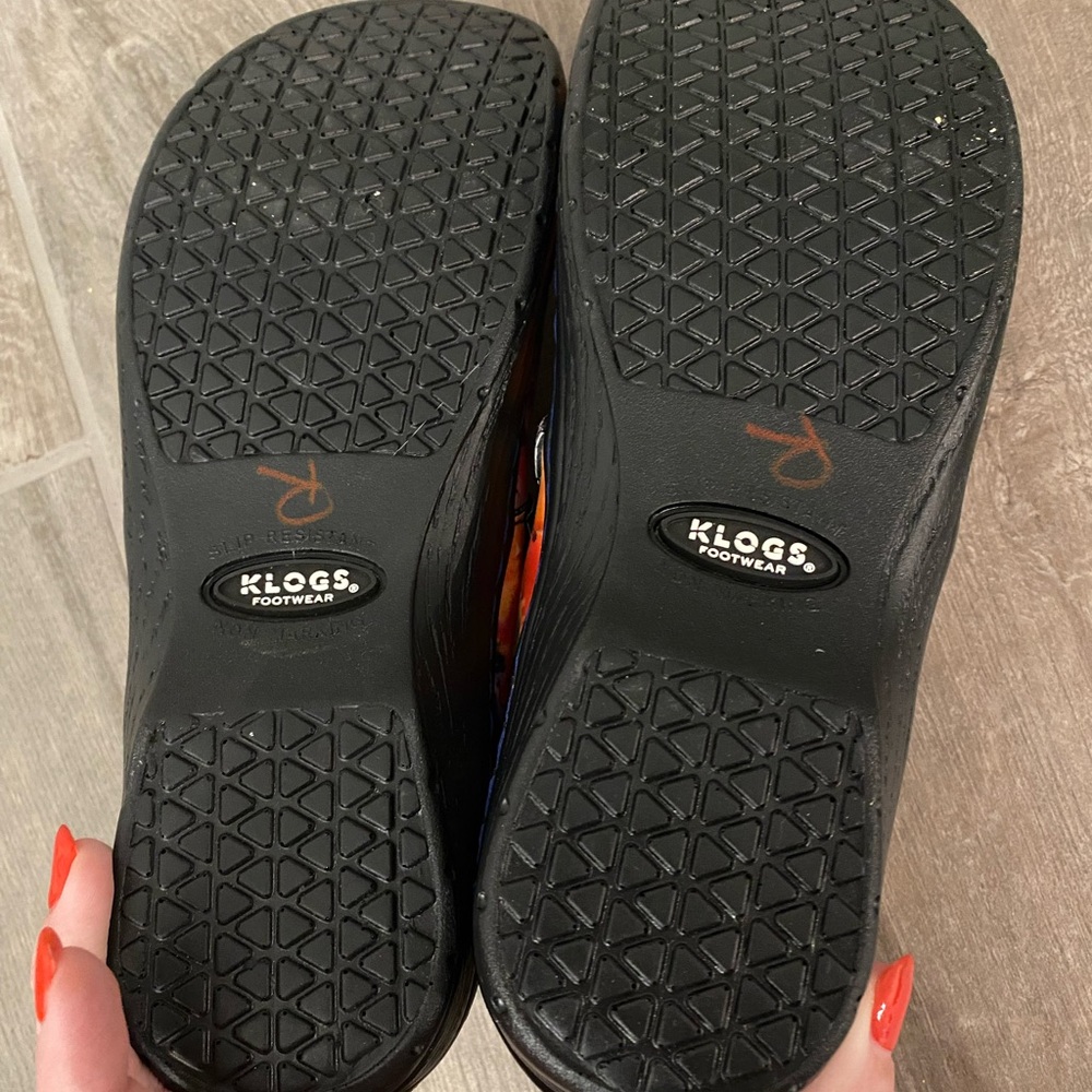 Klogs Mission Comfort Colorful Nurse Slip-On Clogs, size 7.5M slip resistant - Picture 4 of 5